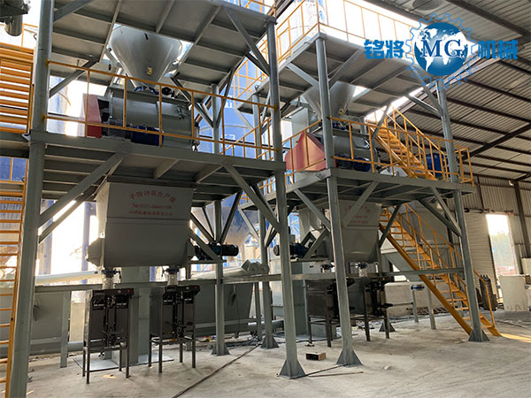 小型膩?zhàn)臃凵a(chǎn)線需要幾個(gè)人？